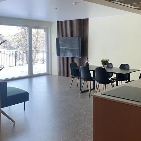 B1 Lakeside 74m2 Hotel